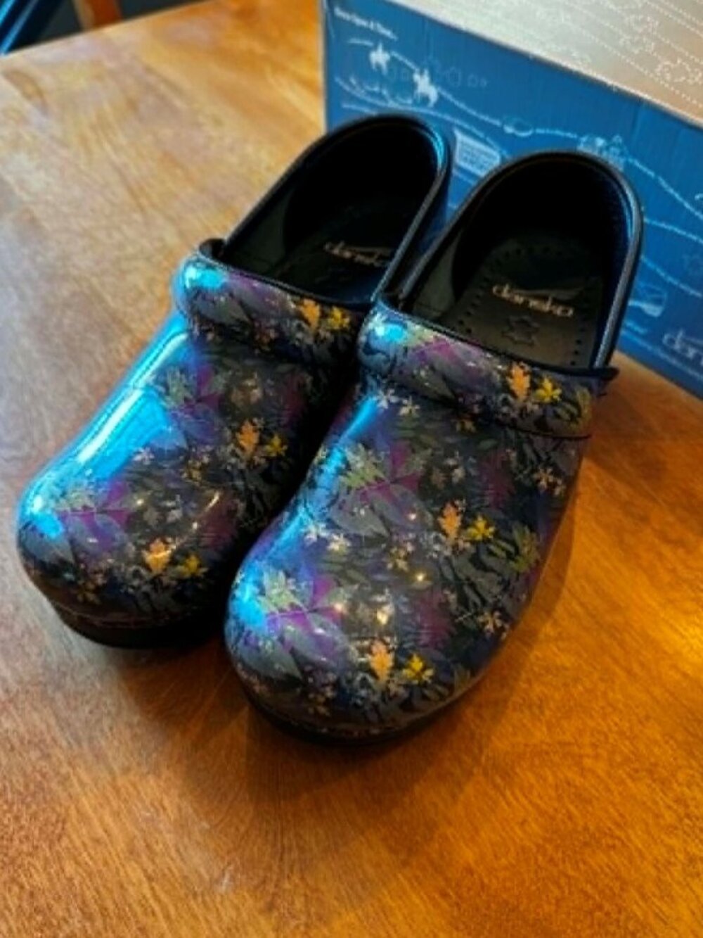 Dansko Professional Floral Patent Clogs Women's EU 37 (US 6.5–7) Comfort Nursing